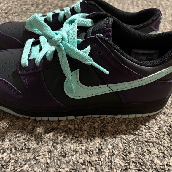 Nike Kids Sneakers in Purple and Teal - Picture 1 of 7